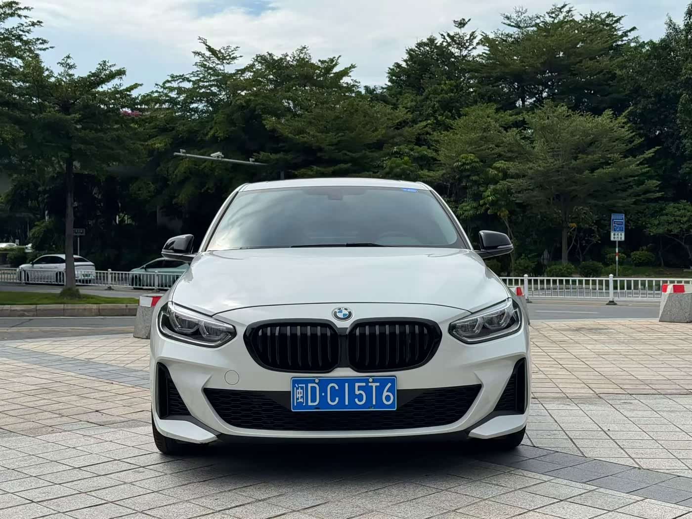 BMW 1 Series 1.5 л 2022 г. Белый, пробег 50000 км
