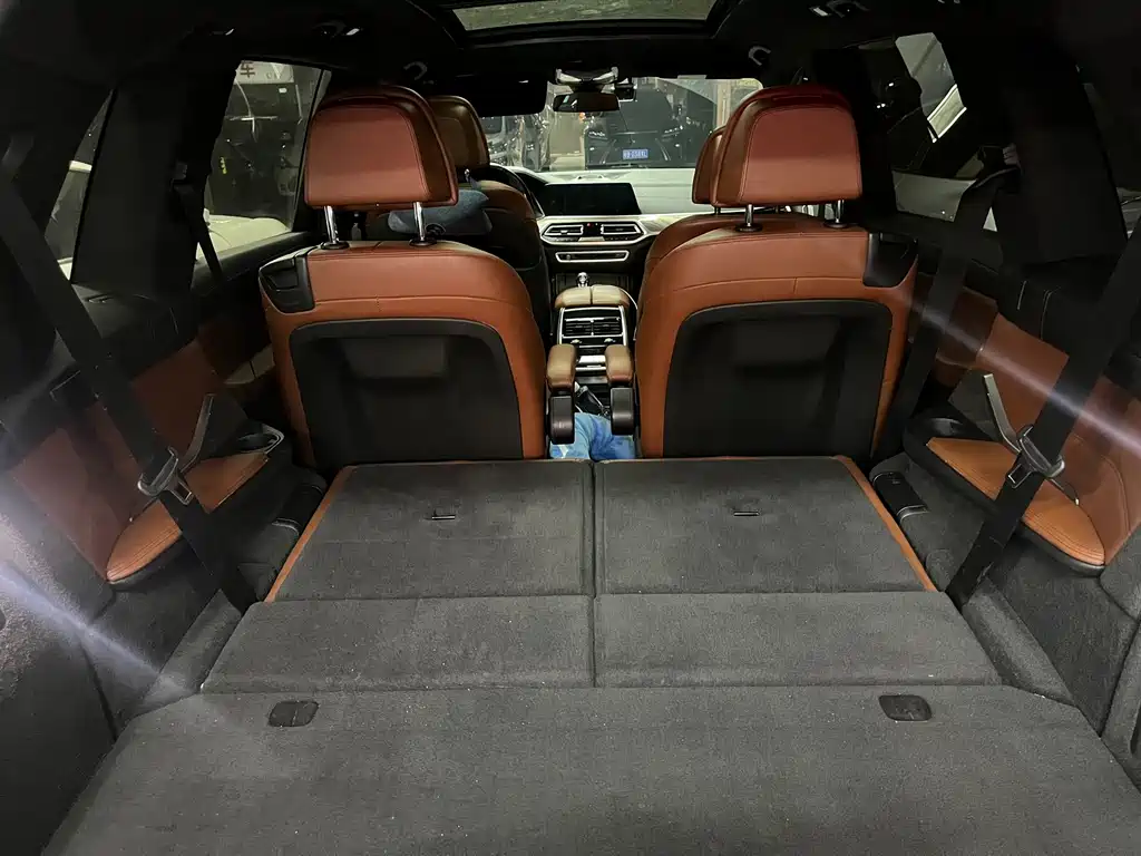 BMW X7 — миниатюра 14