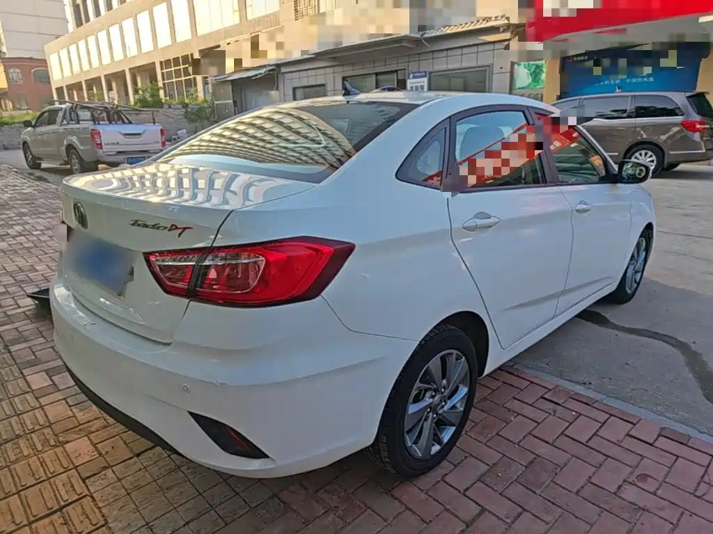 Changan Eado DT — миниатюра 7