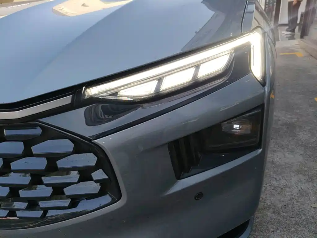 Ford Mondeo — миниатюра 24
