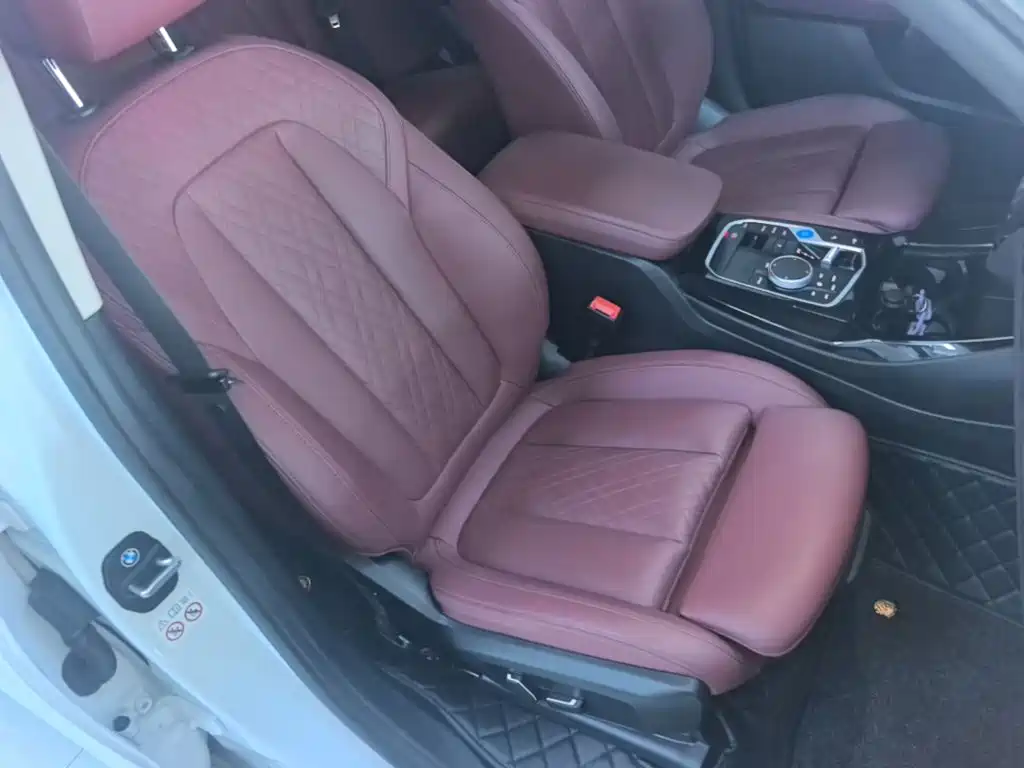 BMW iX3 — миниатюра 25