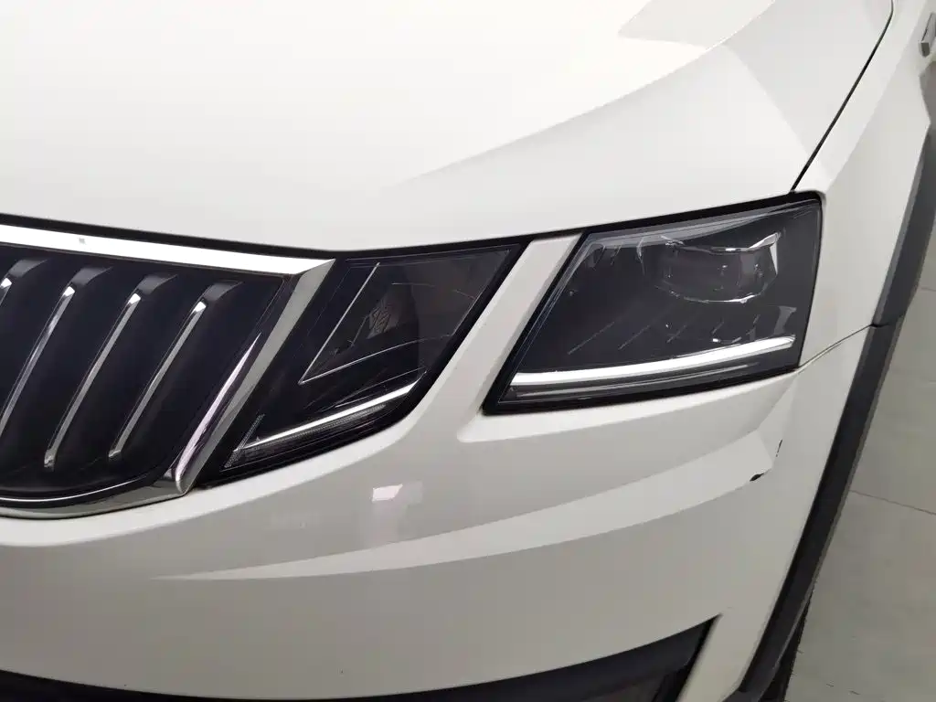 Skoda Octavia — миниатюра 7