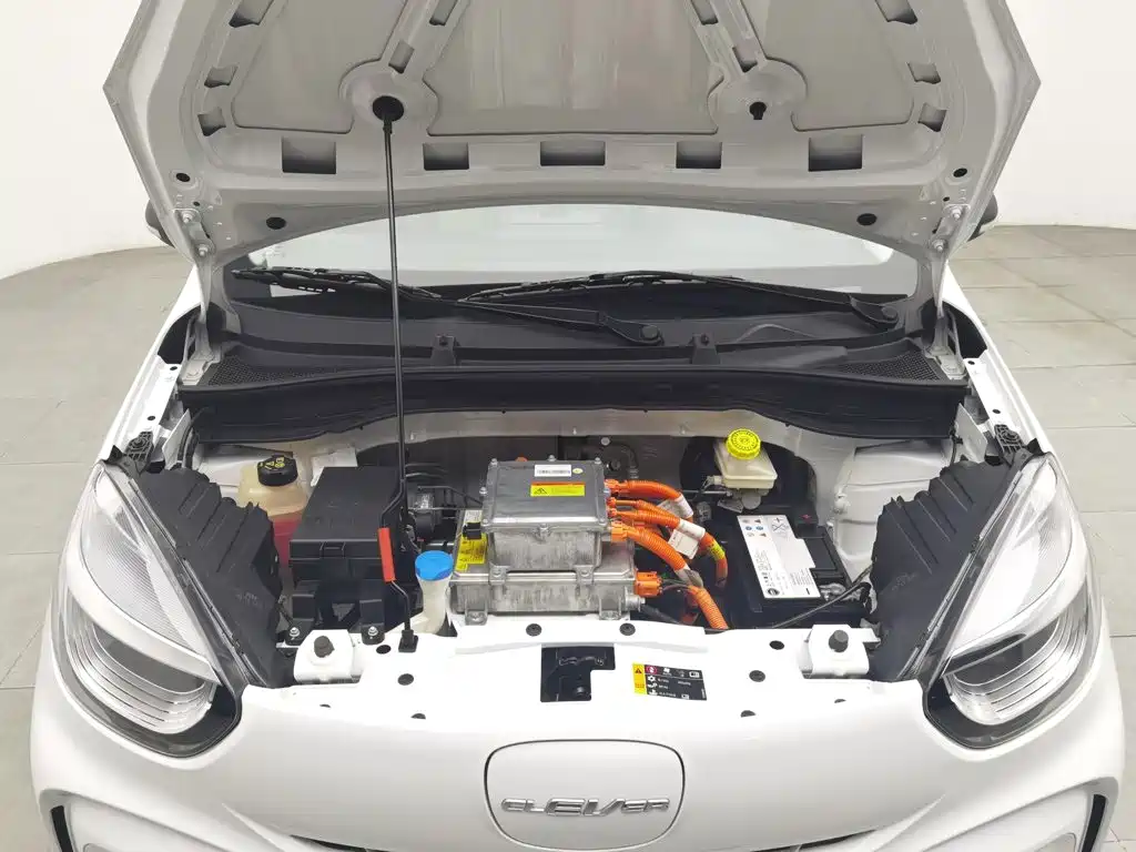 Roewe Clever — миниатюра 6