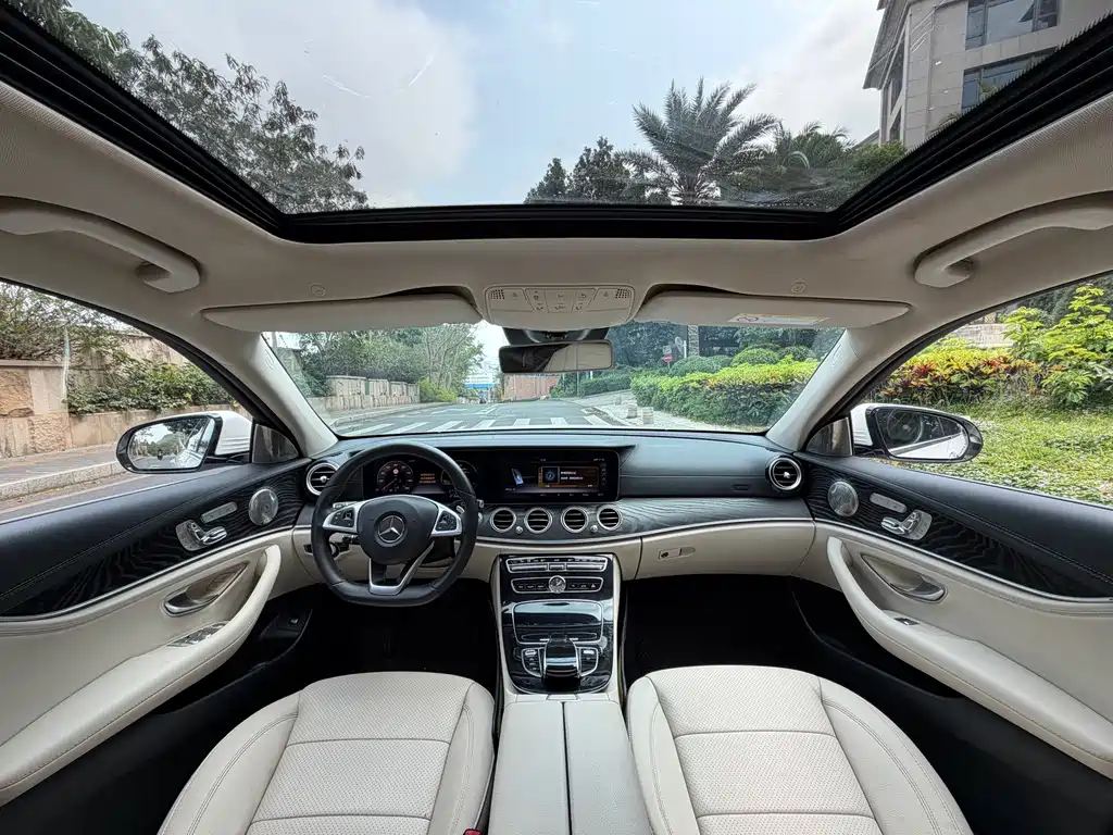 Mercedes-Benz E-Class — миниатюра 9