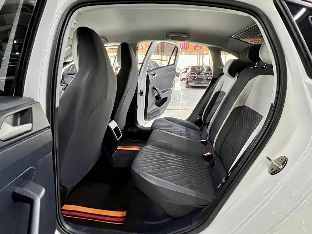 Volkswagen Lavida — миниатюра 13