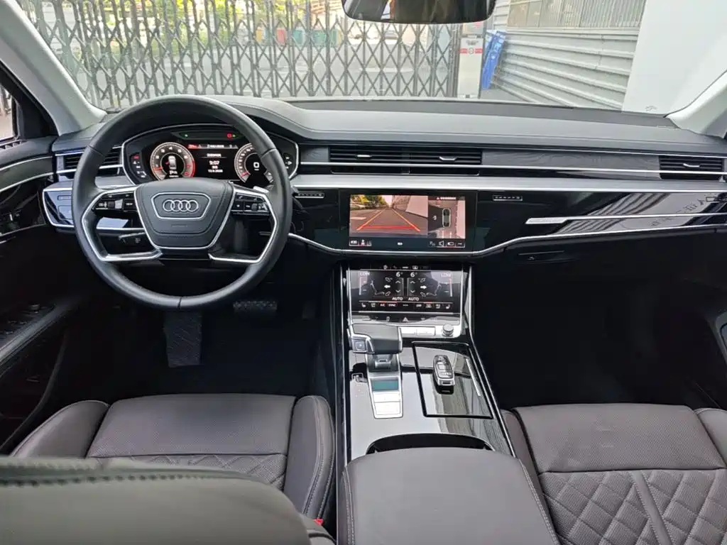 Audi A8 — миниатюра 10
