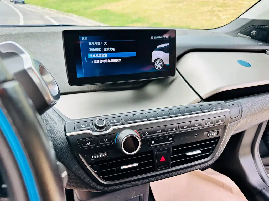 BMW i3 (Import) — миниатюра 44