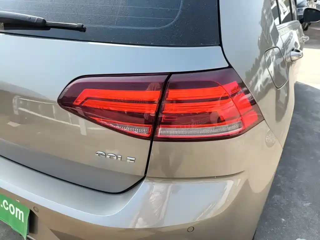 Volkswagen Golf — миниатюра 8