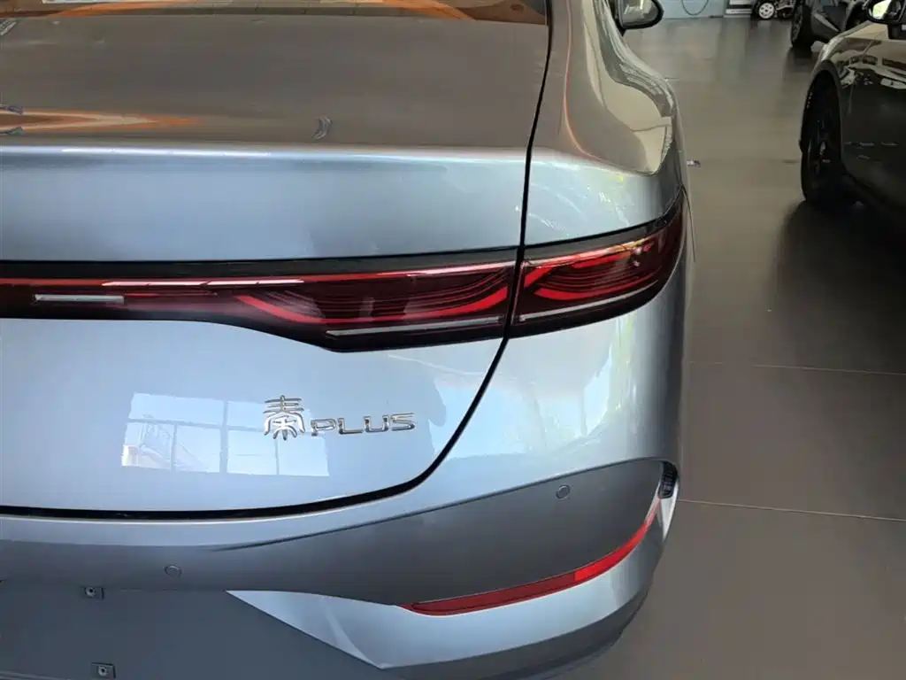 BYD Qin Plus PLUS 2025 DM-i Smart Drive 128KM