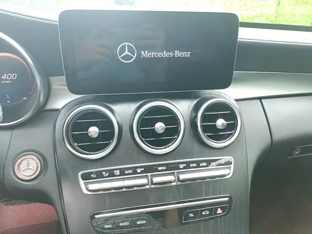 Mercedes-Benz C-Class — миниатюра 13