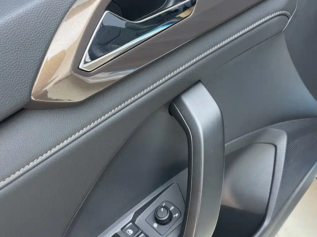 Volkswagen Tharu — миниатюра 16