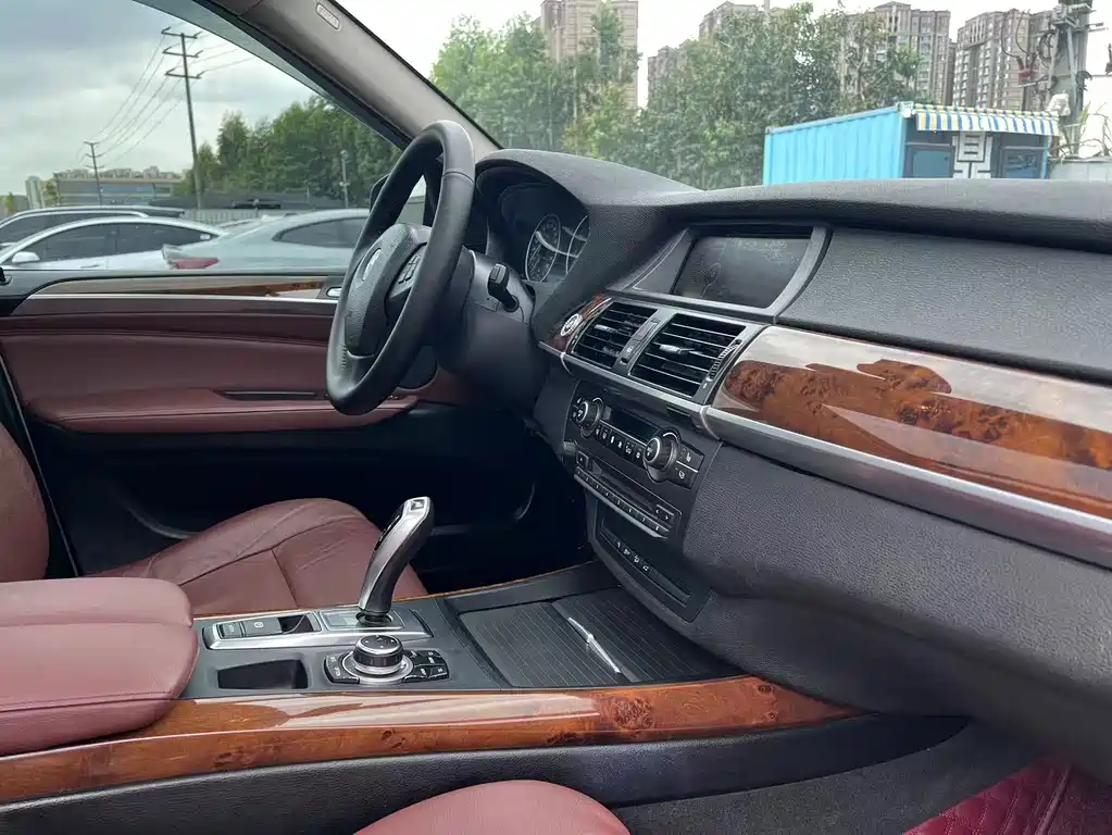 BMW X5 (Import) — миниатюра 16