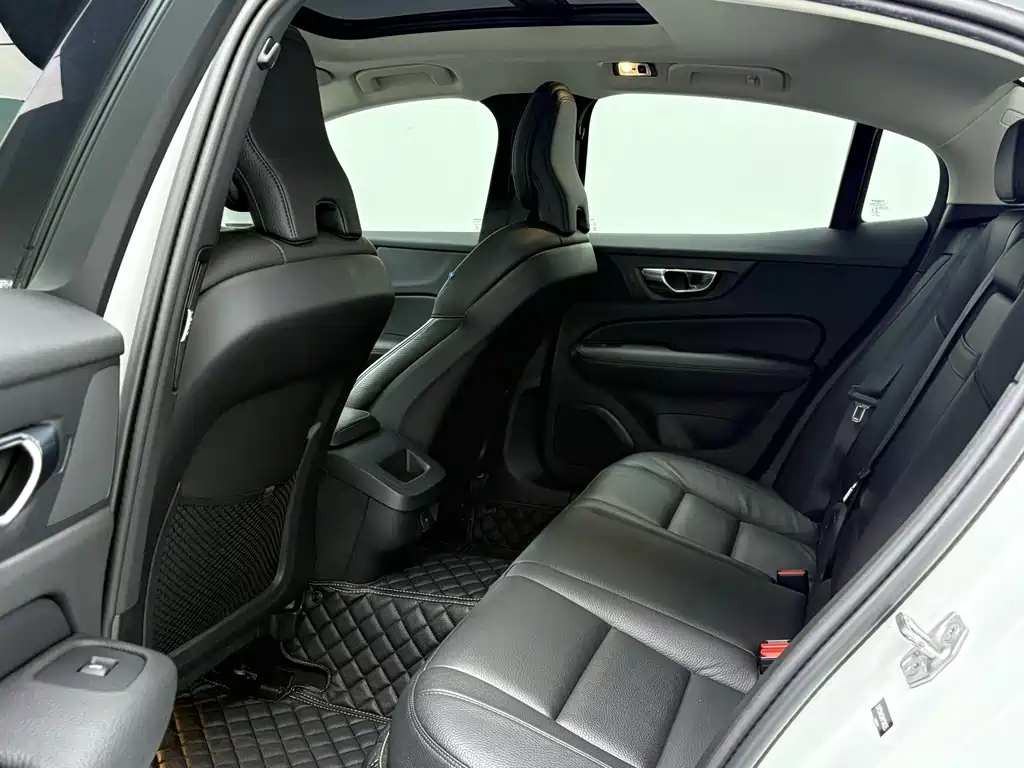 Volvo S60 2021 T4 Luxury