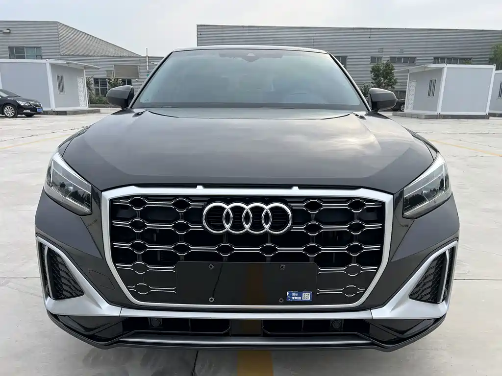 Audi Q2L — миниатюра 2