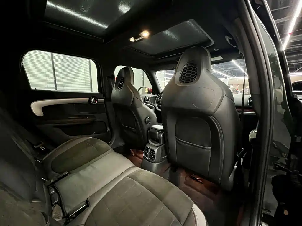MINI Mini JCW Countryman — миниатюра 13