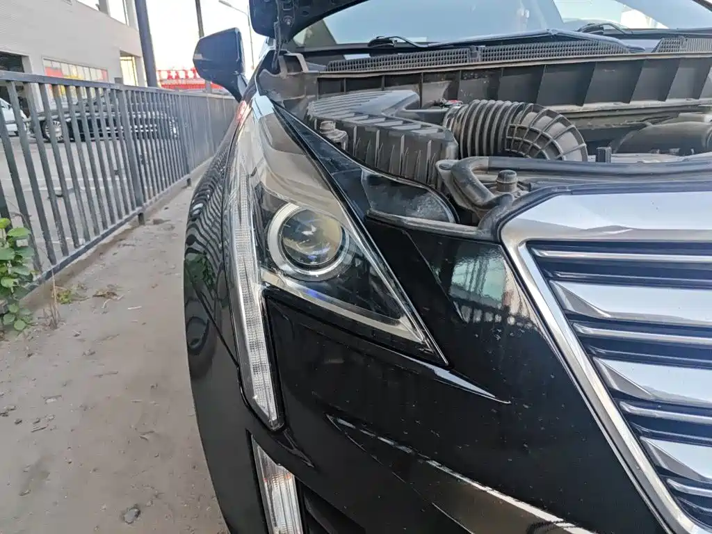 Cadillac XT5 — миниатюра 7