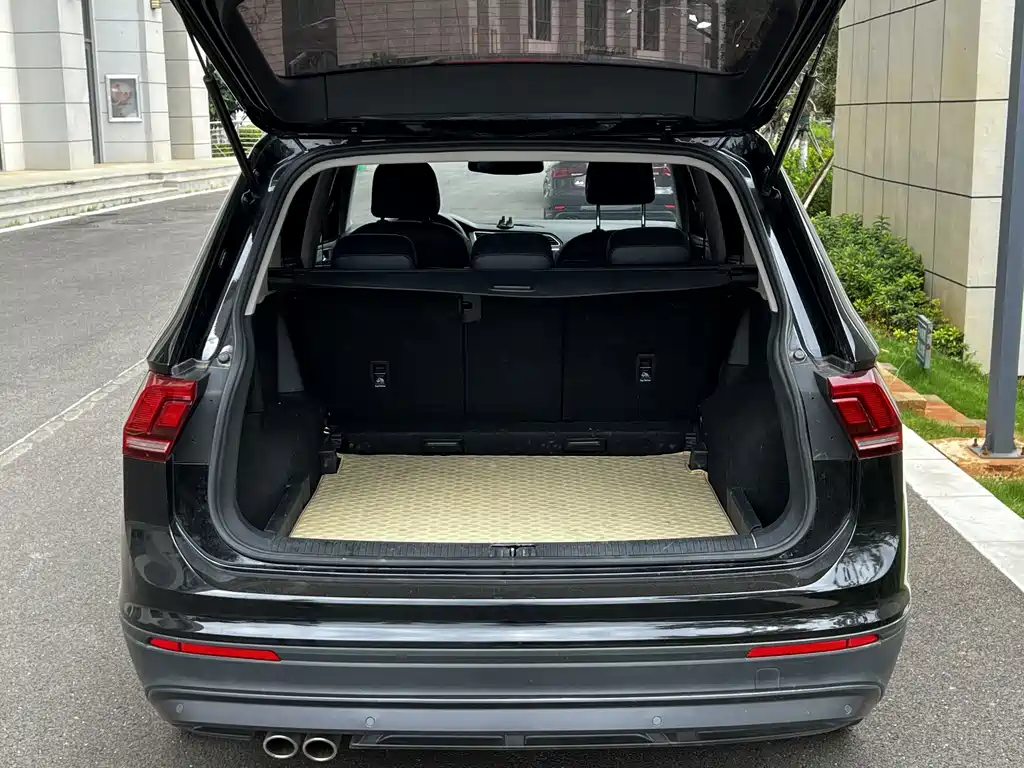Volkswagen Tiguan L — миниатюра 7