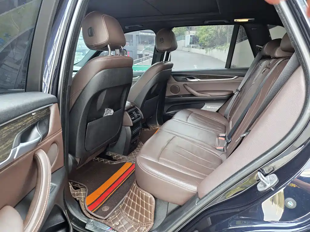 BMW X5 (Import) — миниатюра 9