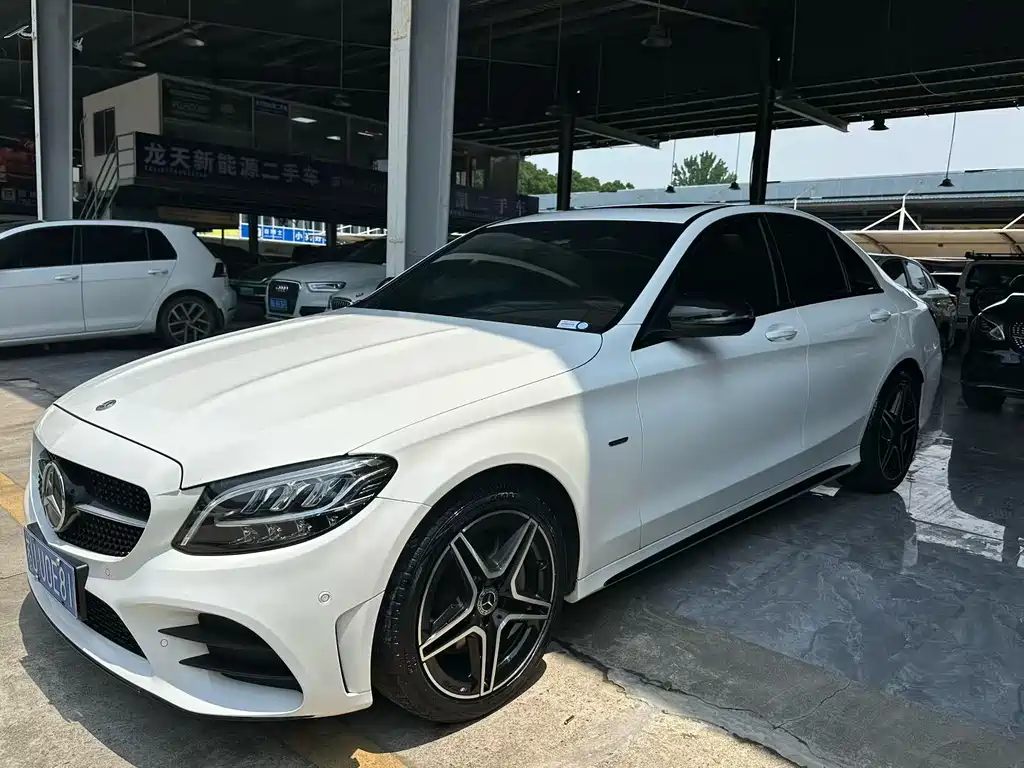 Mercedes-Benz C-Class 2021