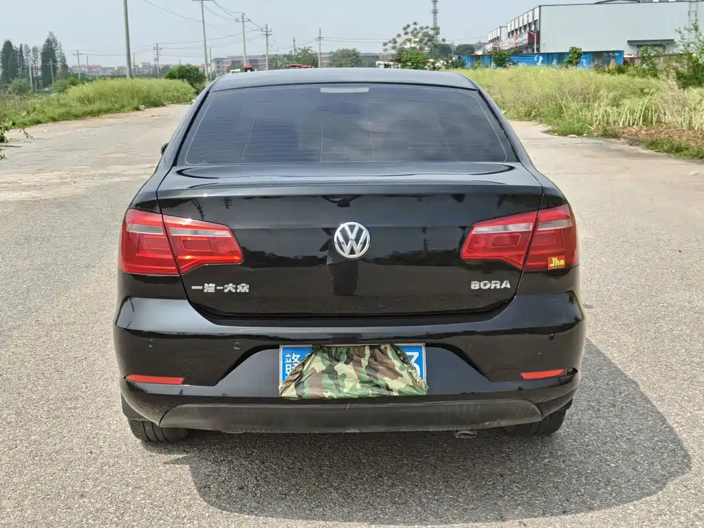 Volkswagen Bora — миниатюра 5