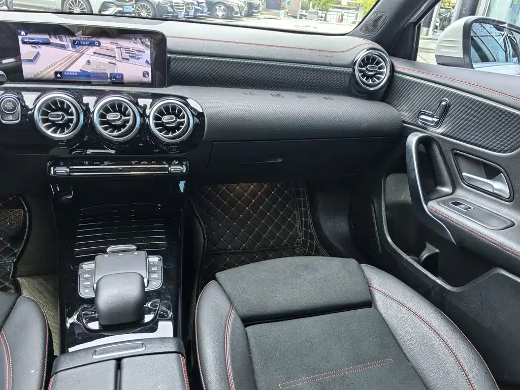 Mercedes-Benz A-Class — миниатюра 16