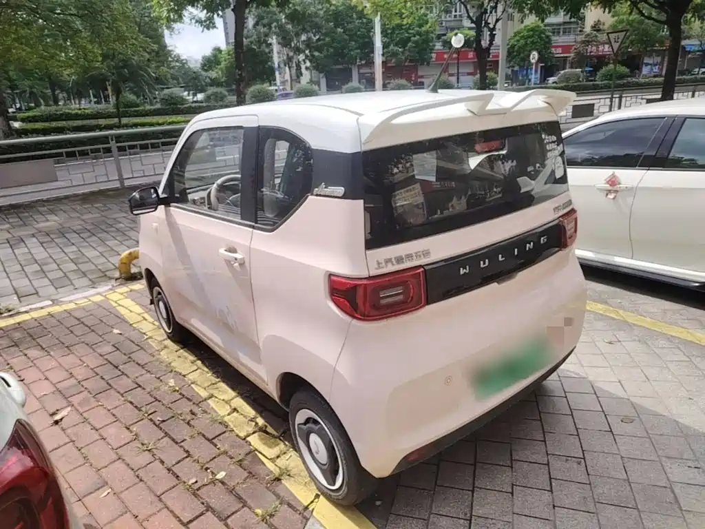 Wuling MINIEV — миниатюра 5