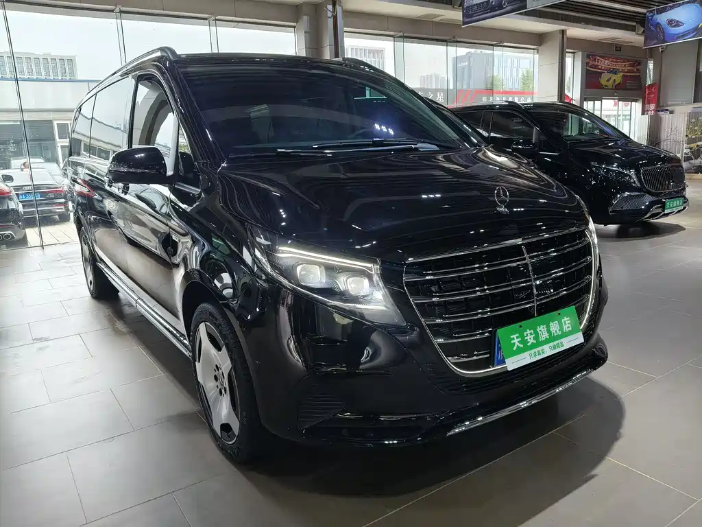 MERCEDES-BENZ V CLASS