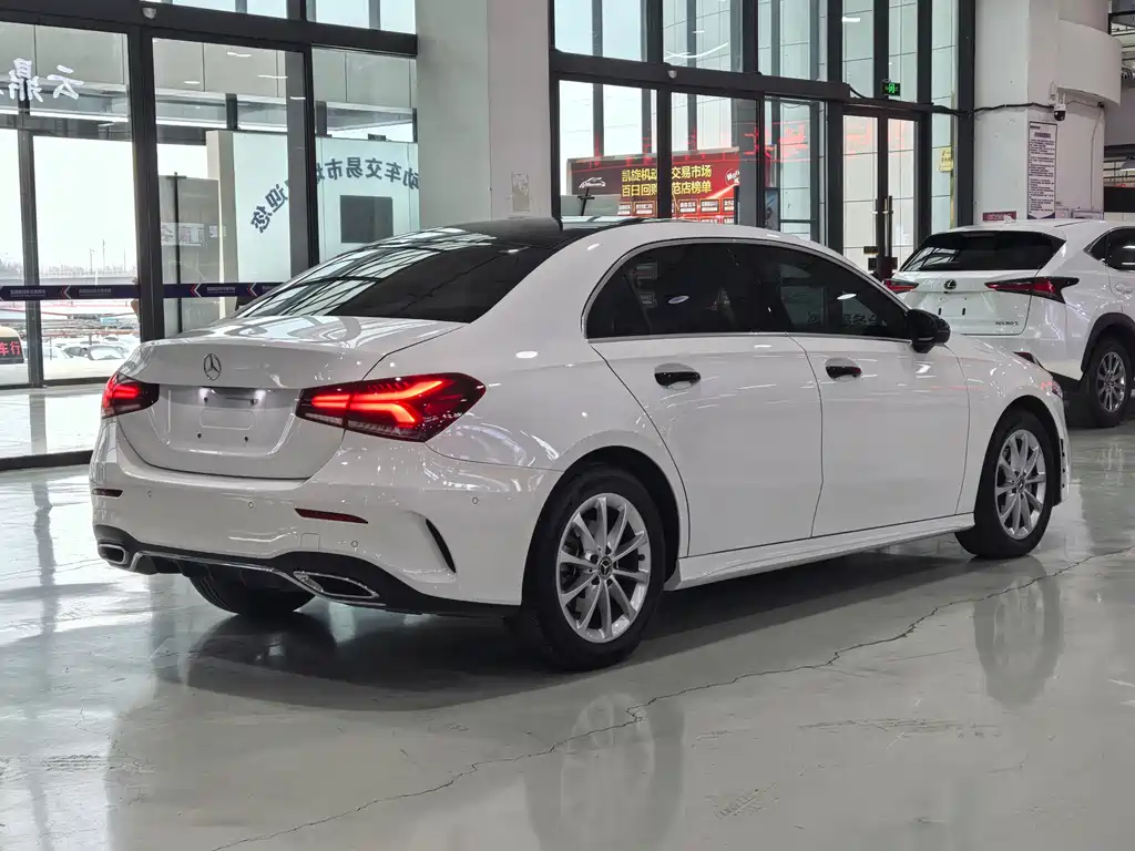 Mercedes-Benz A-Class A 2021 A 200 L Sport Fashion