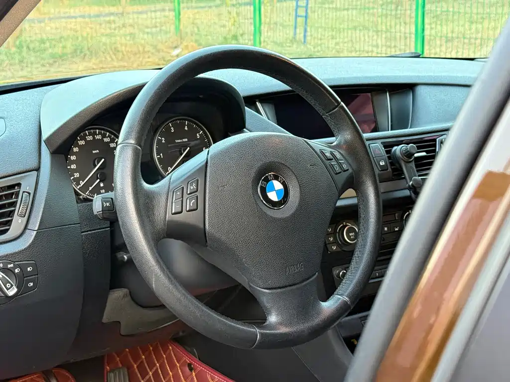 BMW X1 — миниатюра 11