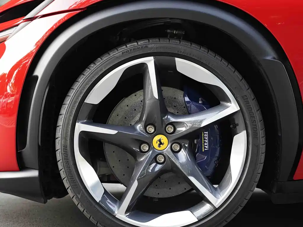 Ferrari Purosangue 2023 6.5L V12