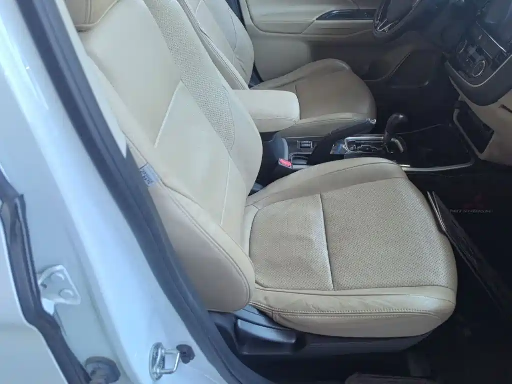 Mitsubishi Outlander — миниатюра 25