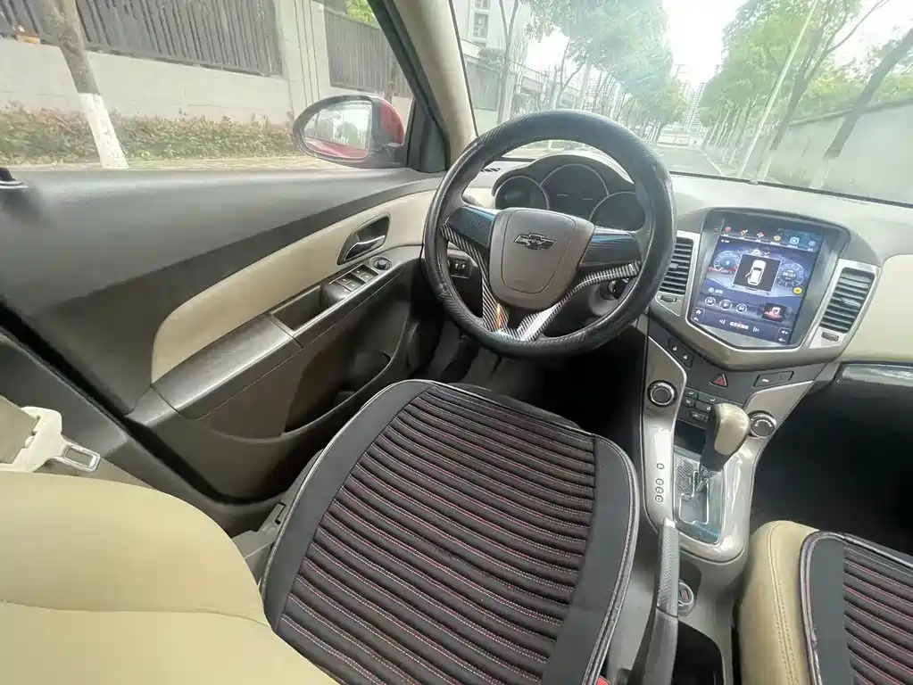 Chevrolet Cruze — миниатюра 9