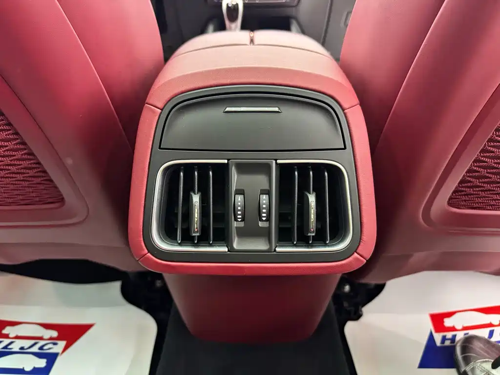 Maserati Levante — миниатюра 20