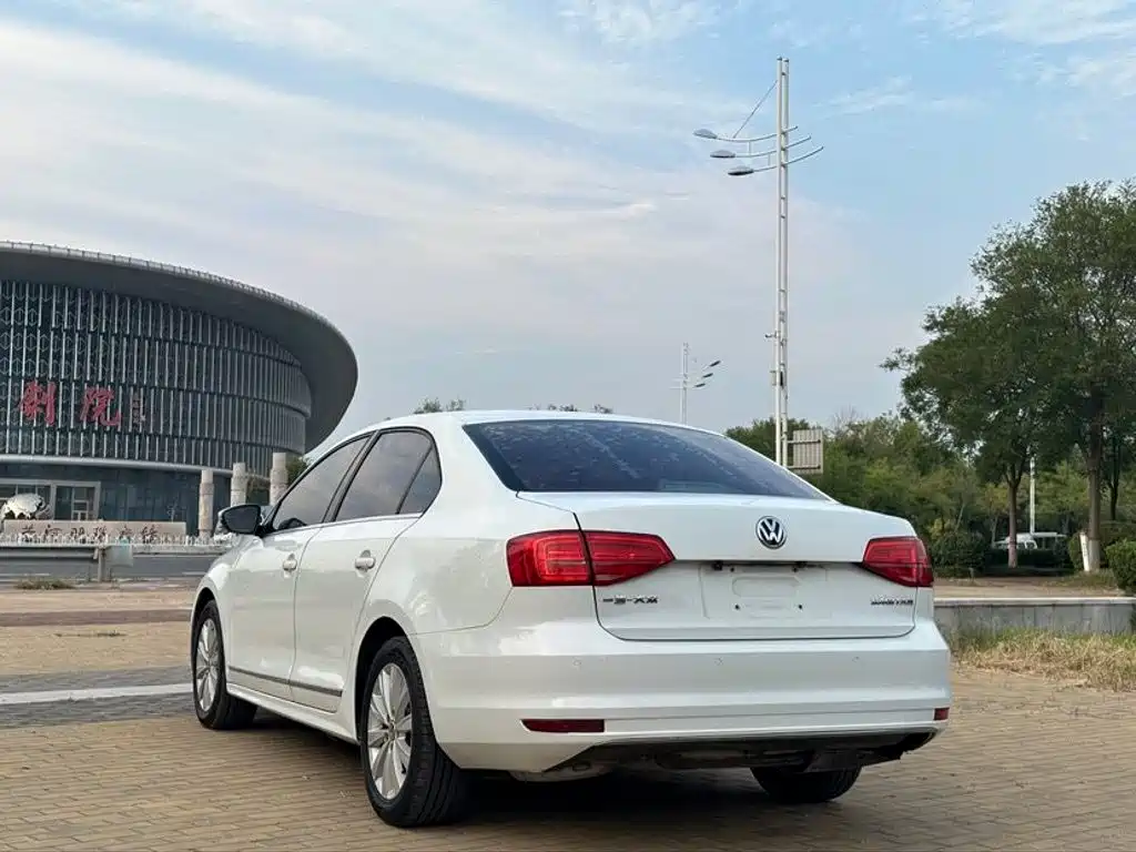 Volkswagen Sagitar — миниатюра 6