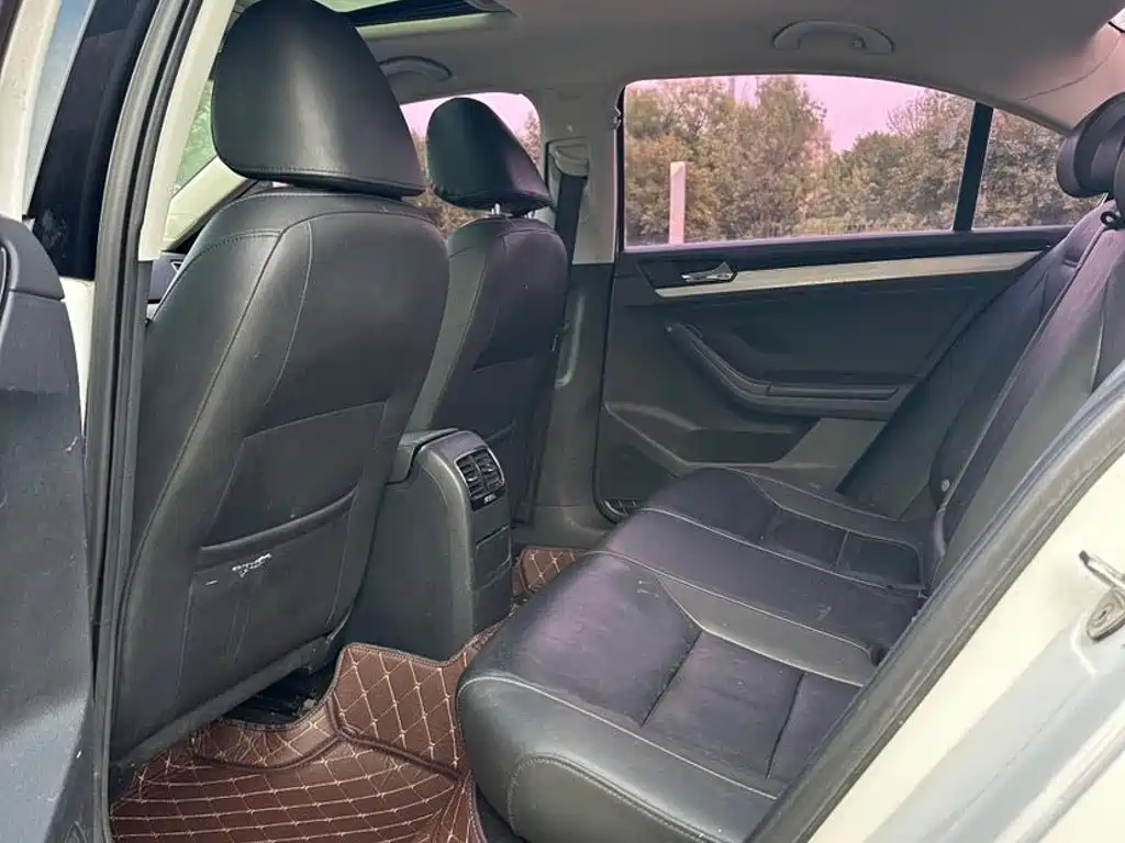 Volkswagen Sagitar — миниатюра 7