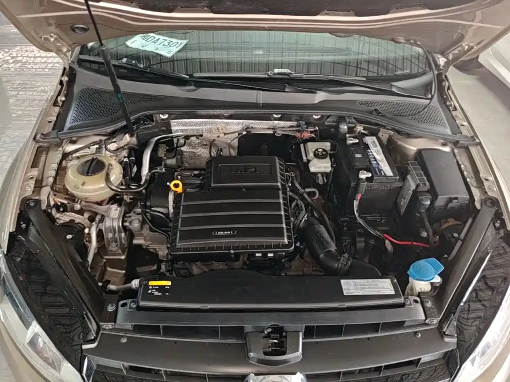 Volkswagen Golf — миниатюра 20
