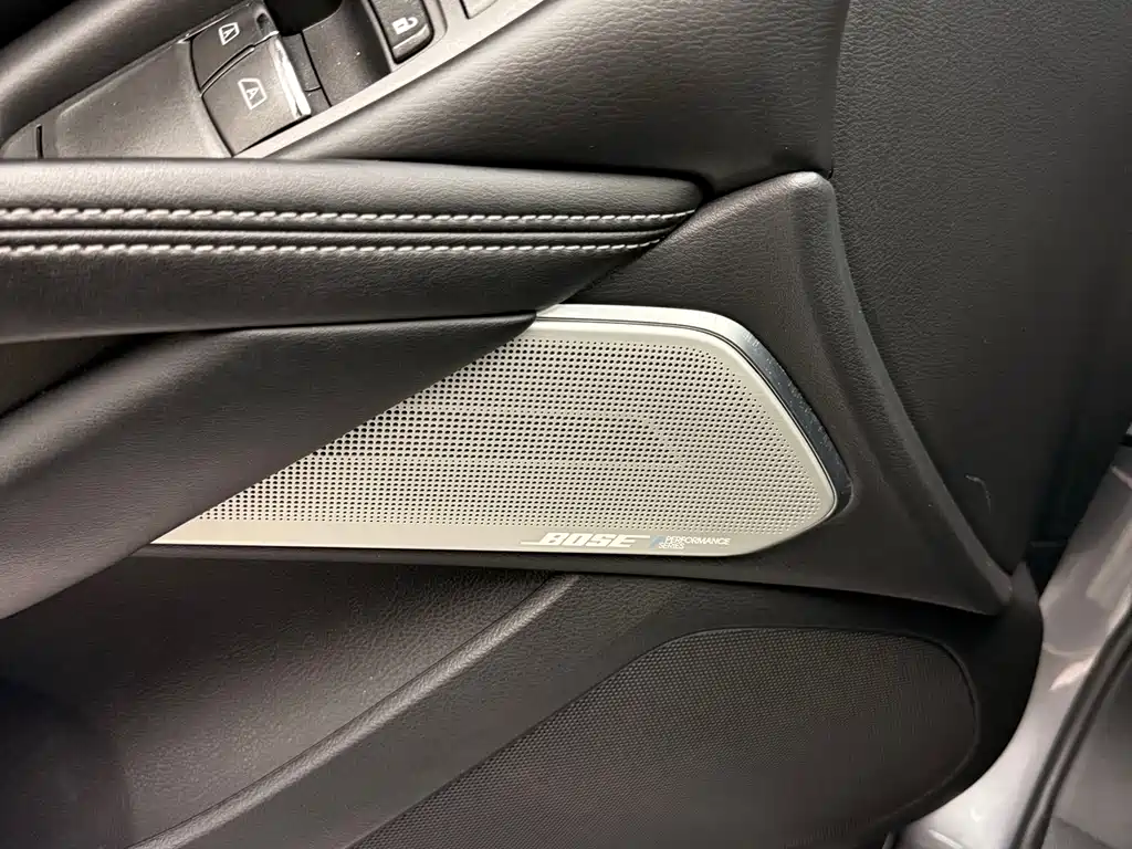 Infiniti Q60 — миниатюра 11