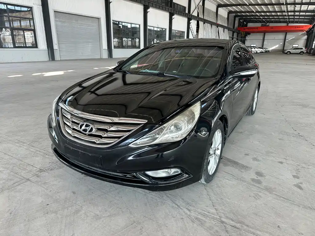 Hyundai Sonata 2011