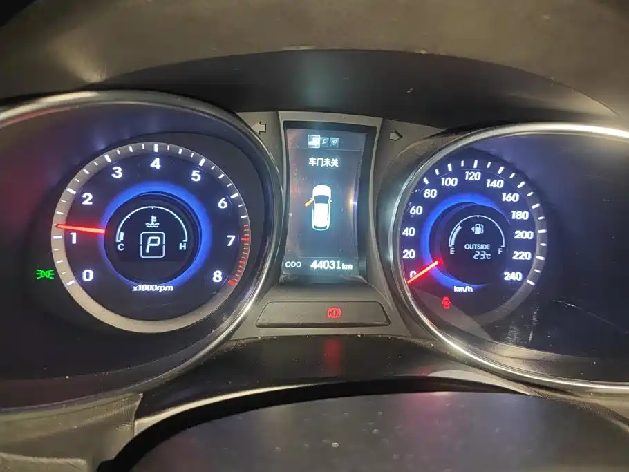 Hyundai Santa Fe — миниатюра 14