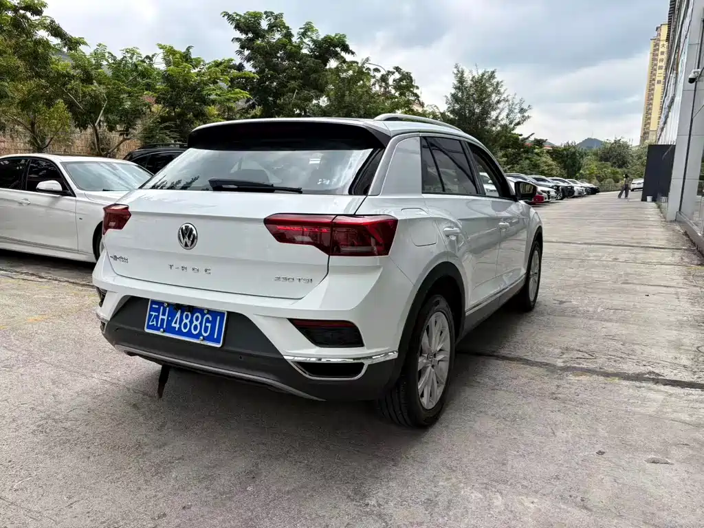 Volkswagen T-Roc — миниатюра 15