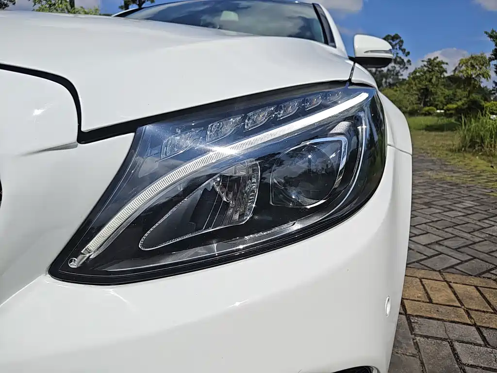 Mercedes-Benz C-Class — миниатюра 4