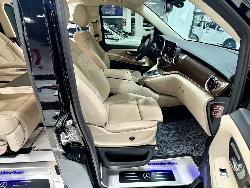 Mercedes-Benz V-Class V 260 Navigator Edition, фото 17