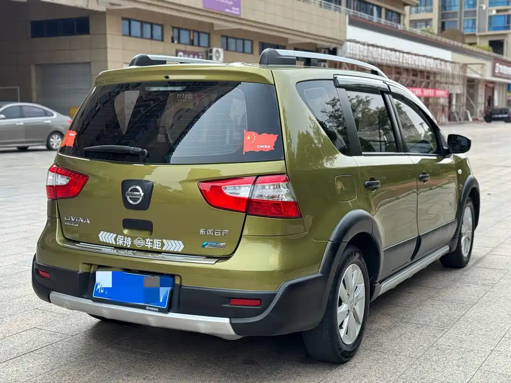 Nissan Livina — миниатюра 6