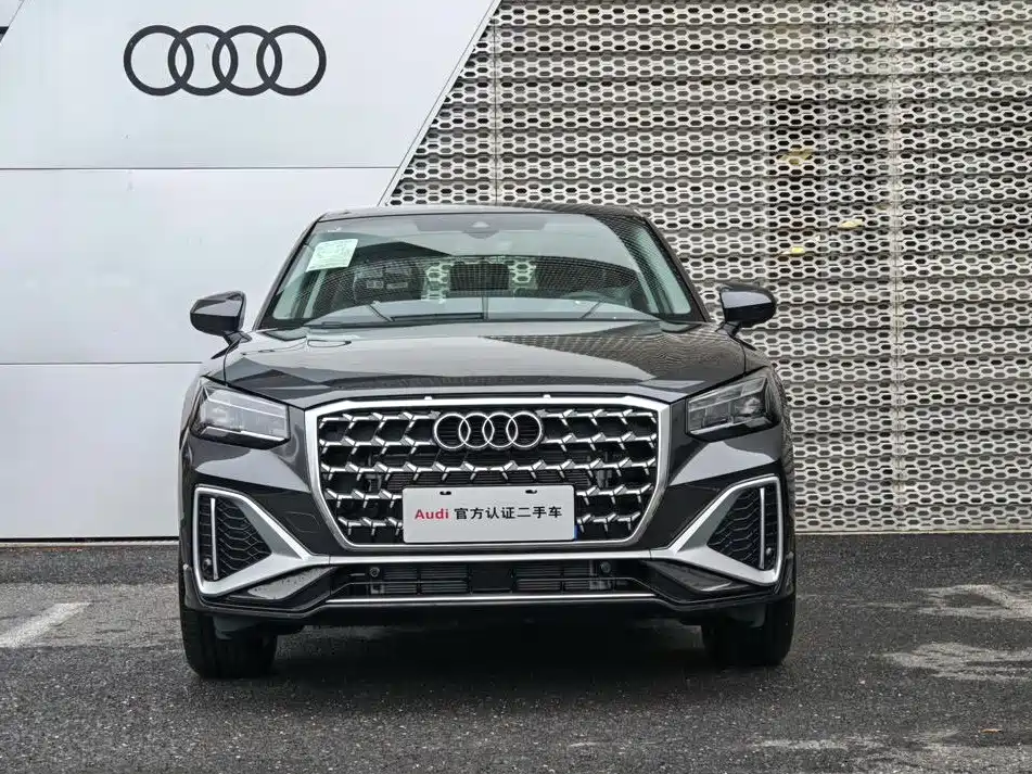 Audi Q2L — миниатюра 2