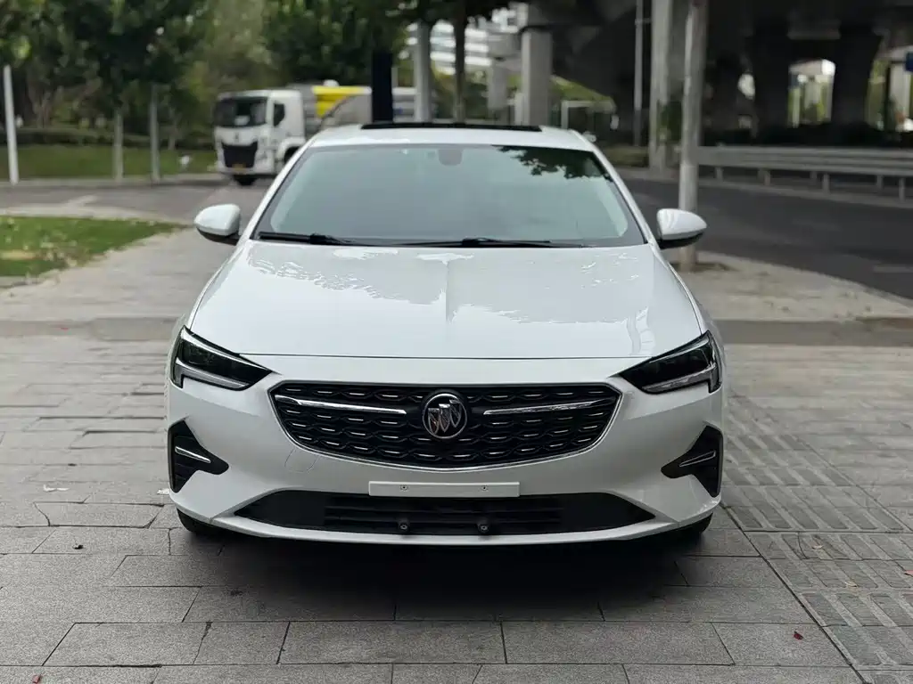 Buick Regal — миниатюра 2