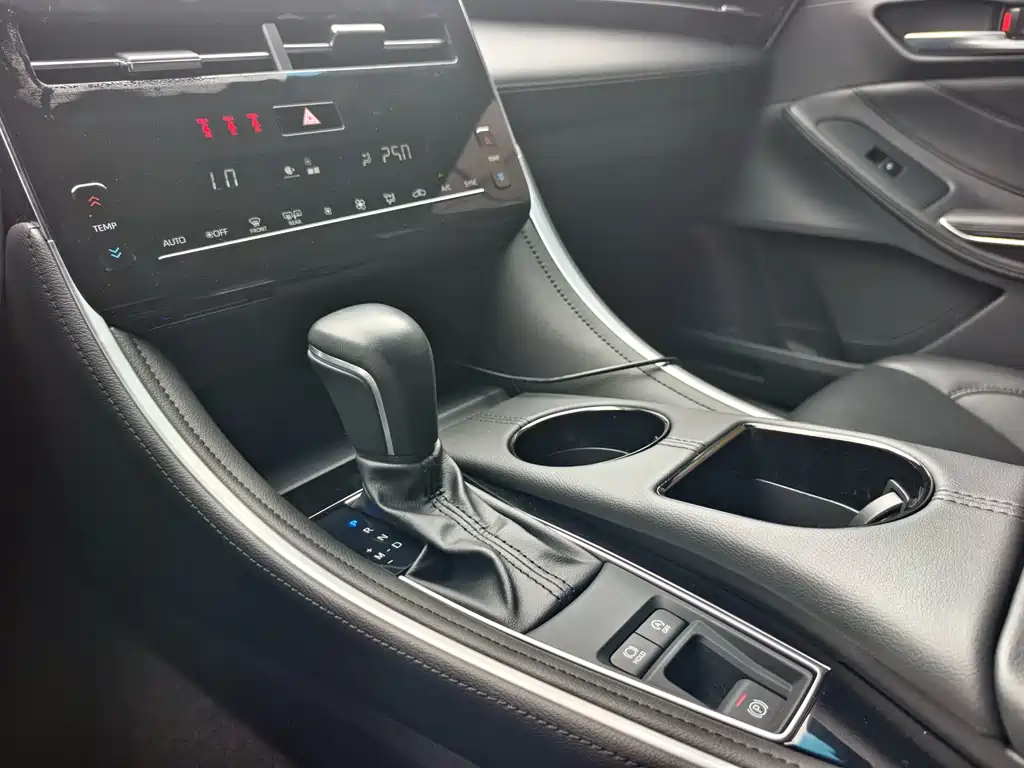 Toyota Avalon — миниатюра 19