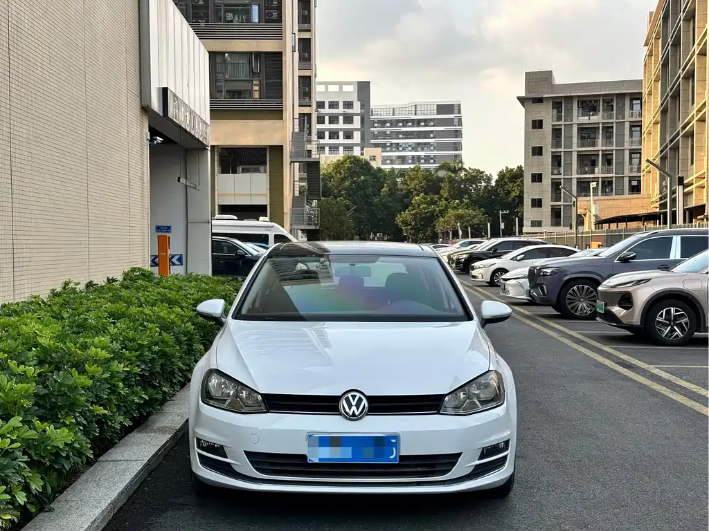 Volkswagen Golf — миниатюра 2