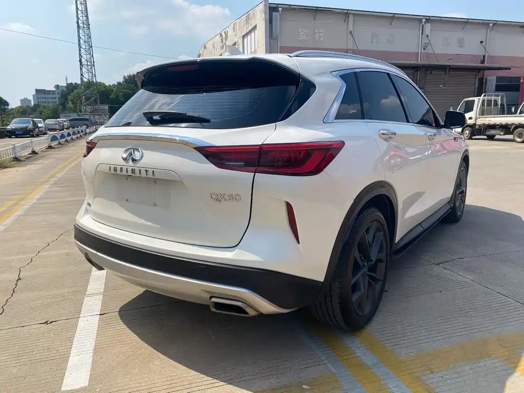 Infiniti QX50 — миниатюра 8