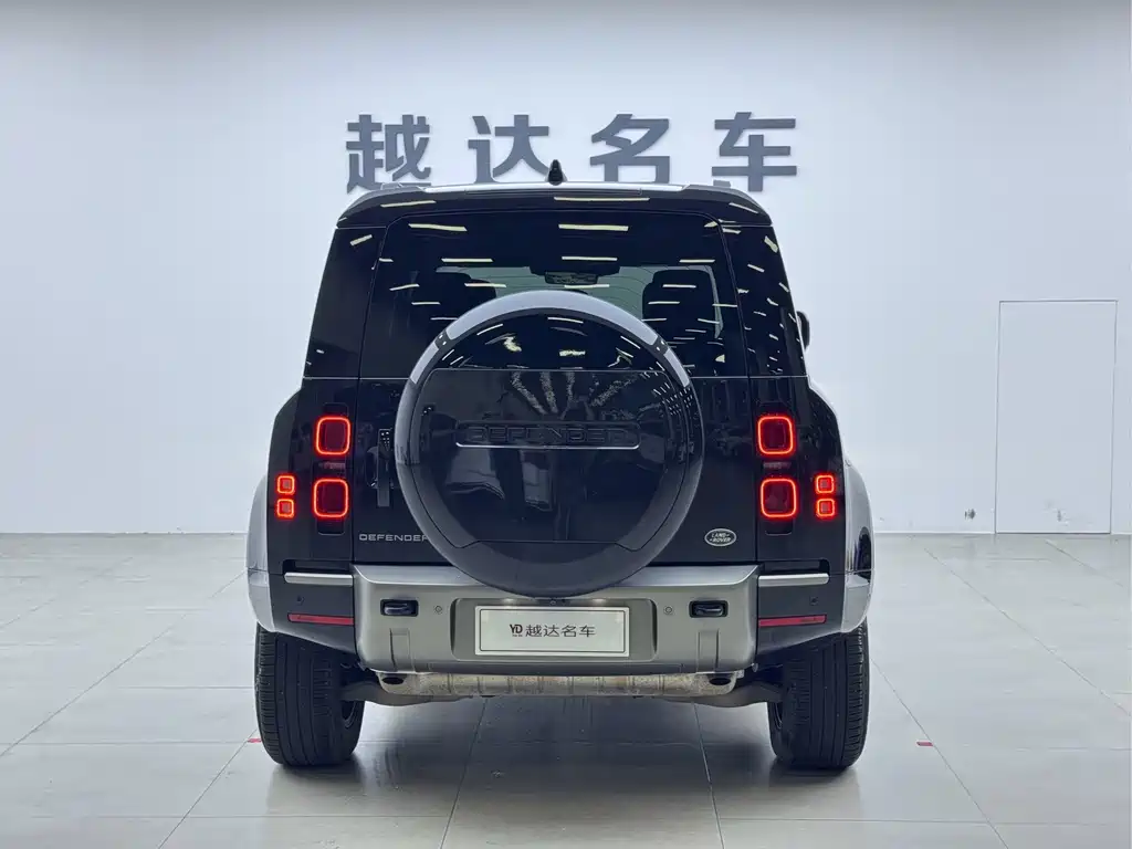 Land Rover Defender — миниатюра 20