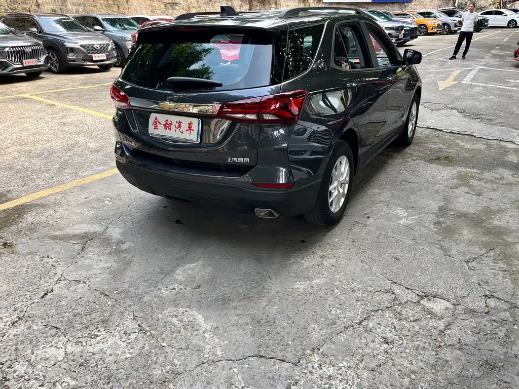 Chevrolet Equinox — миниатюра 6